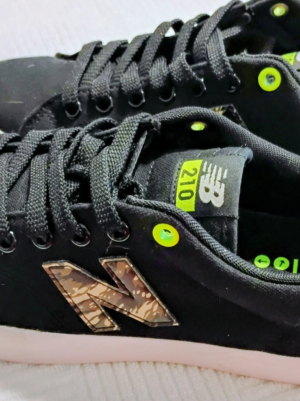 New Balance low top